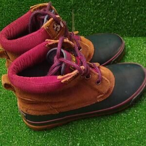 Woodstock Women's Size 6 winter boots. Winter, Athleisure